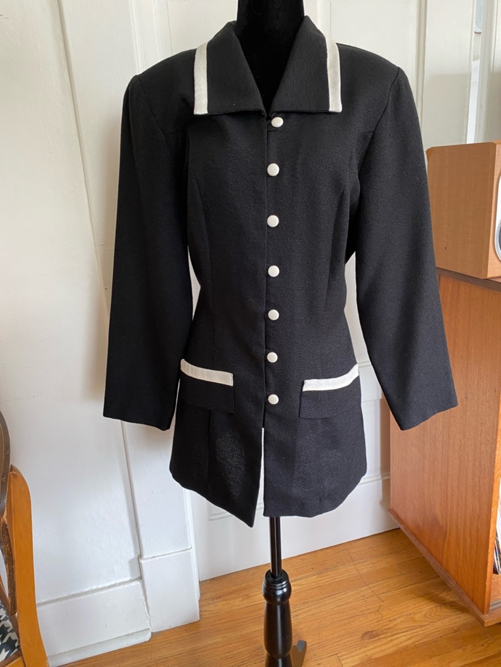 Vintage 90s Black and White Women's Dress Blazer.